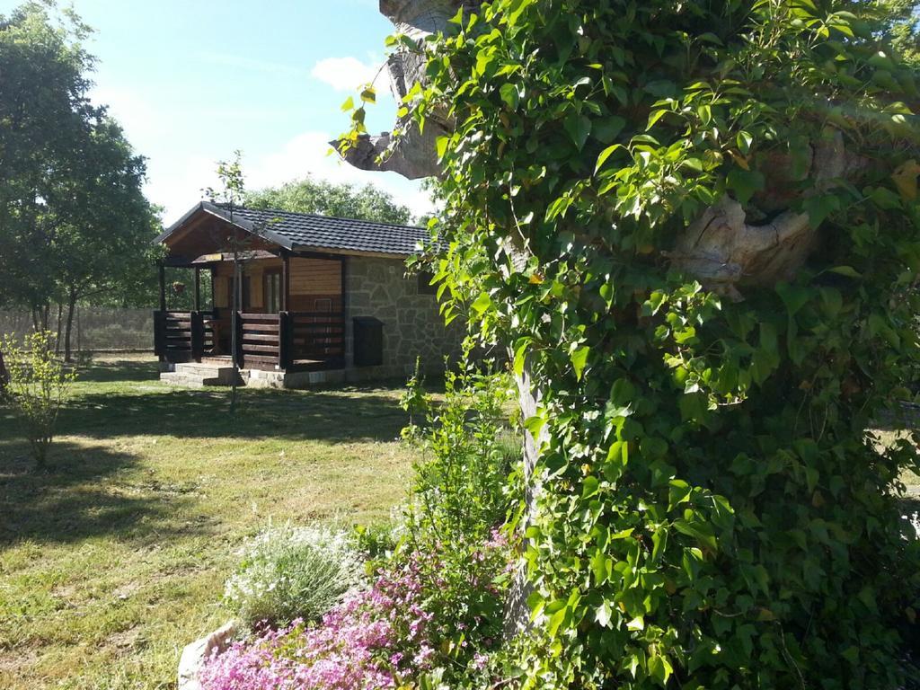 Cabanas Vallecino Manzanal de los Infantes Exteriér fotografie